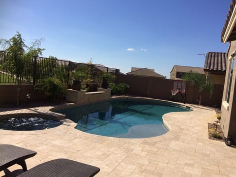 Heated Pool & Hot Tub Plus Basketball Hoop
