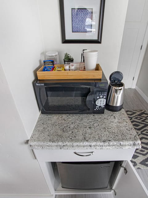 Enjoy the mini fridge, microwave and water boiler at Cannery Inn

A welcome pack of coffee, tea and snacks are made available upon check in.