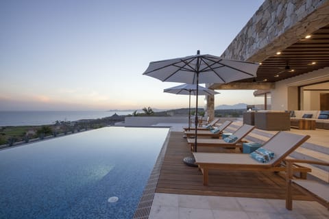 Stunning views over the Sea of Cortez.
