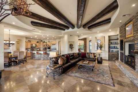 Great Room - Large kitchen, great room, breakfast dining area and entry all overlook huge outdoor patio