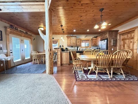 The kitchen flows right into the dining area.