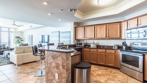 Phoenix West II 2408 Kitchen