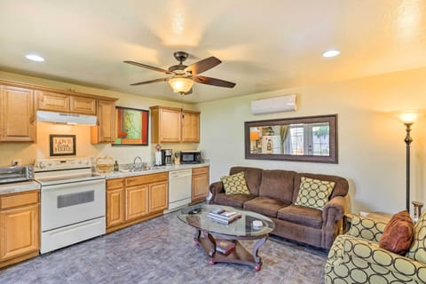 Phoenix Vacation Rental | 1BR | 1BA | 600 Sq Ft | Step-Free Access