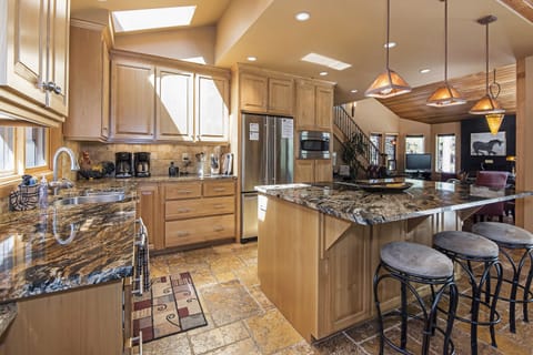 Kitchen Bar