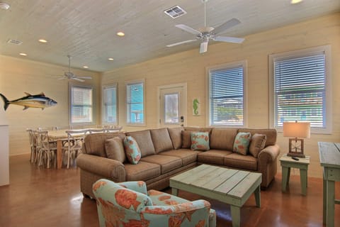 1st Floor - Cozy and comfy, room for all living area