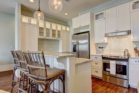 Breakfast Bar & Kitchen, 1st Floor - Breakfast Bar and Kitchen