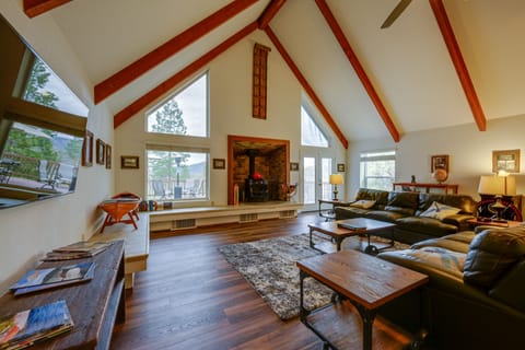 Coarsegold Vacation Rental | 4BR | 3.5BA | 3,500 Sq Ft | Stairs Required