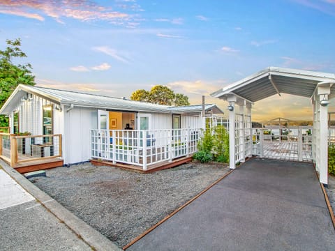 Cannery Inn

* no designated parking at this unit. Street parking available. 

This is a Non-Smoking building