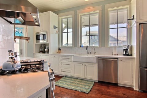 Kitchen, 2nd Floor - Kitchen, 2nd Floor