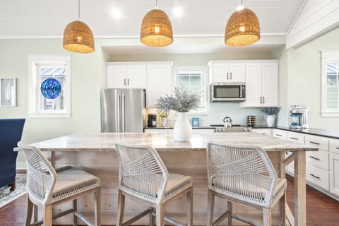 Kitchen, 2nd Floor