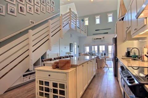 By the Sea! - Kitchen Area