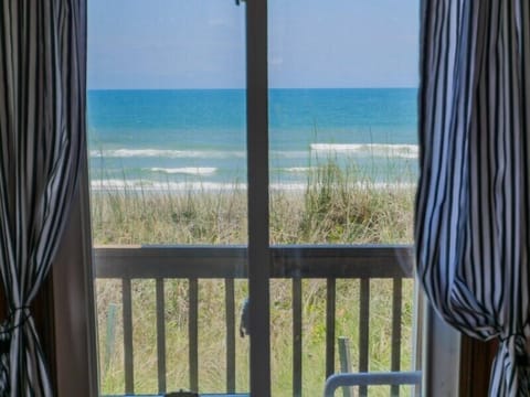 Primary Bedroom - Water Views