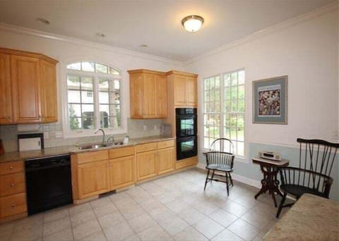 This Kitchen Was Designed for Hanging Out!