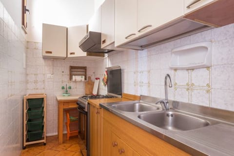 Kitchen / Kitchenette