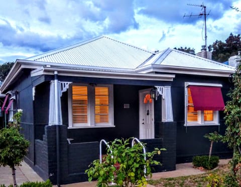 Darcy's facade