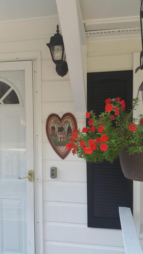 Welcome to Proud Mary's