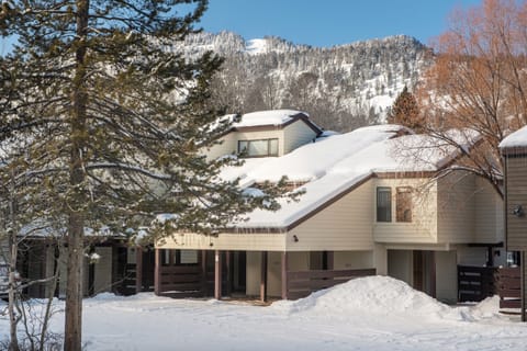 Front Exterior w/ 1 Carport space