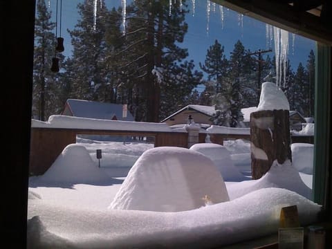 BREAKFAST AT THELMA'S