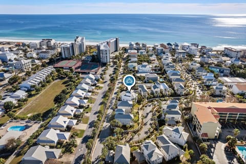 Dream Maker- Close to the Beach!