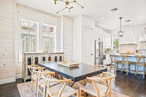 Dining Room, 2nd Floor