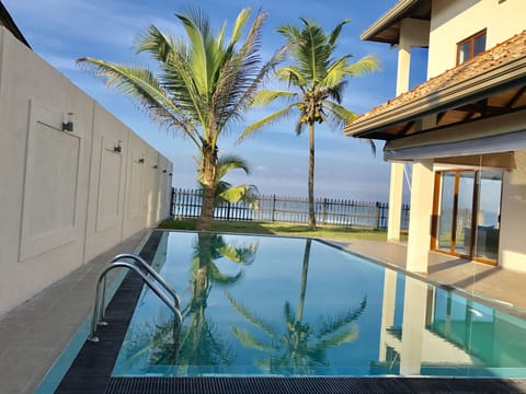 Private pool