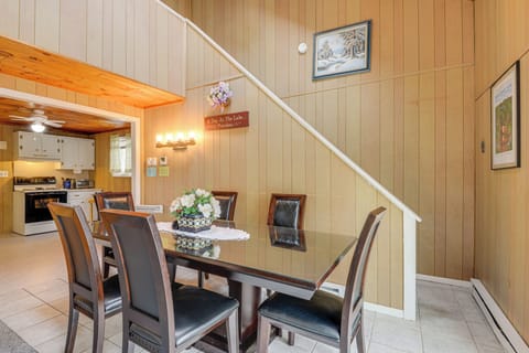 Dining Area | Dining Table | Dishware/Flatware