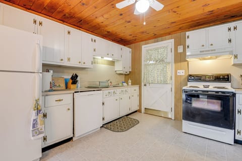 Kitchen | Cooking Basics | 1st Floor