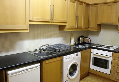 Fairfield Holiday Home, Dingle Co Kerry. Neat kitchen all modern appliances.
