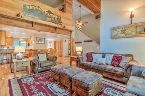Alpine 6 living room view