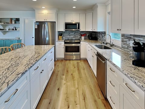 Fully Equipped Kitchen with Stainless Steel Appliances