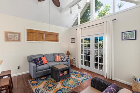 Main Entry into living room area
