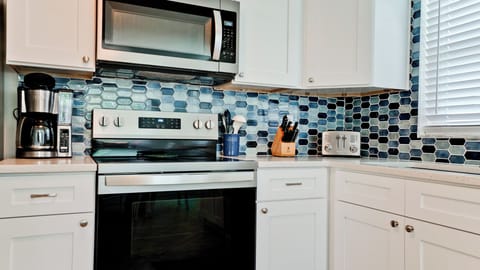 Dish washer provided.