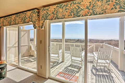 Private Balcony | Scenic Views