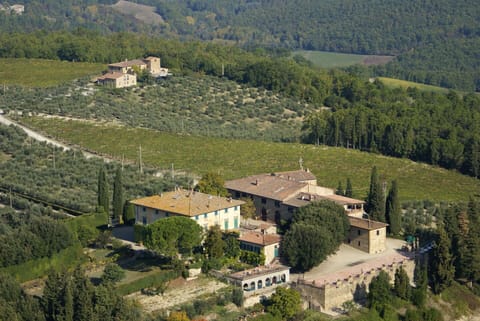 agriturismo-la-papessa-chianti-san-donato-farmhouse-view