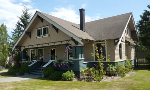 Historic Acanthus House