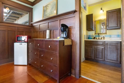 **Kitchenette means mini fridge, microwave, coffee maker, plates, cups. Toaster available upon request.**