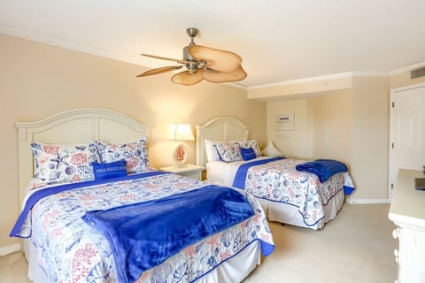 Guest Bedroom with Two Queen Size Beds
