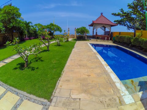 Your dining table view. Imagine eating breakfast every morning with this view.