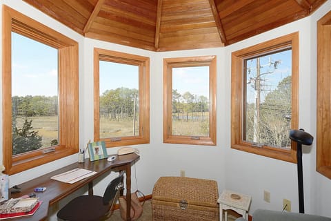 Upper/Main Level,Office,