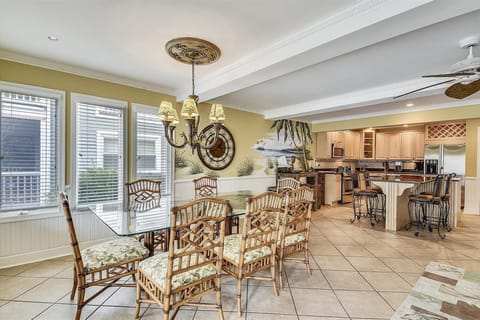 Main Level,Dining Area,