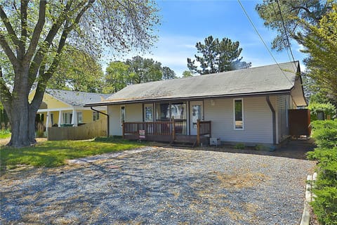 Exterior,Chicago St 114,