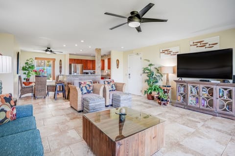 Spacious Living Area with Cable TV, Sofa Sleeper, AC