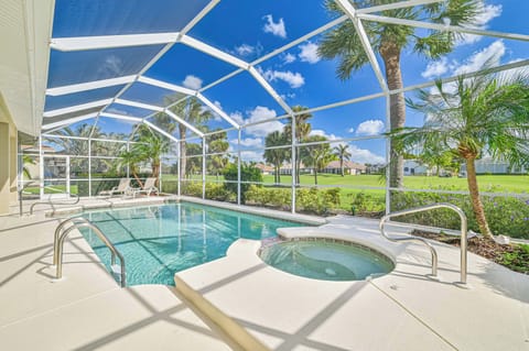 SW28415 - Private heated pool with spa