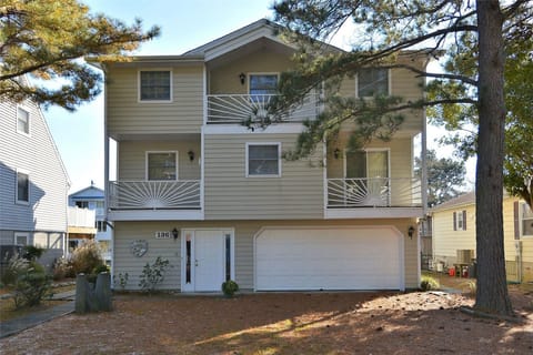 Exterior,Front Elevation,