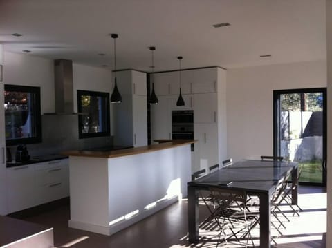 Open plan kitchen.