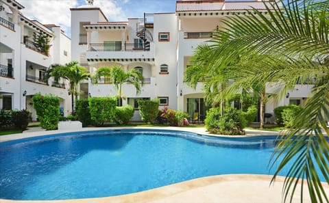 Courtyard Pool