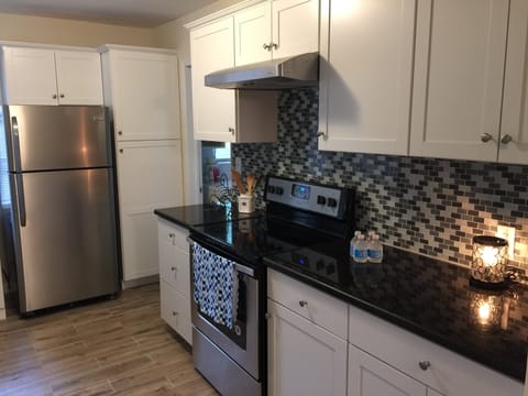 Brand new kitchen with new appliances for you to cook all your favorite recipes.