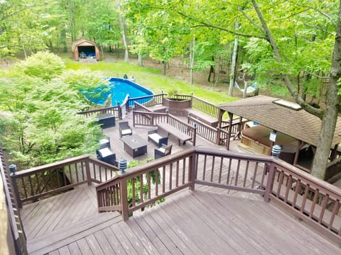 Beautiful trees all around us! Come for a relaxing spring visit