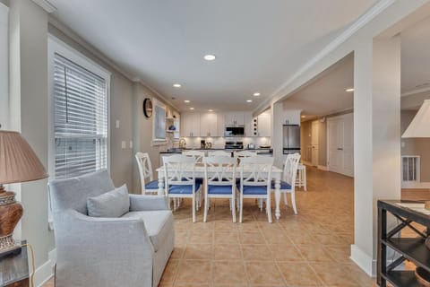 Boracay Lower - Dining Area