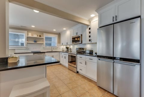 Boracay Lower - Kitchen